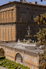 Firenze, Giardini di Bolboli e Palazzo Pitti