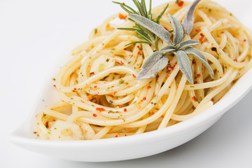 Spaghetti pasta with spices and herbs