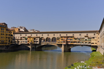 Fototapeta na wymiar Florencja Ponte Vecchio nad Arno