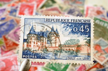 timbres - Sully-Sur-Loire - 0,45 francs - philatélie France