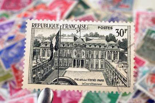 timbres - Palais de l'Elysée Paris - La Cour d'Honneur - 30 francs - philatélie France