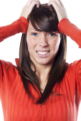 visage de femme accablée stressée