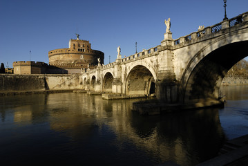 Castel Sant'Angelo e ponte, Roma, Italy