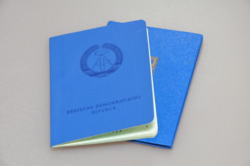 FDJ Ausweis und Personalausweis DDR freigestellt