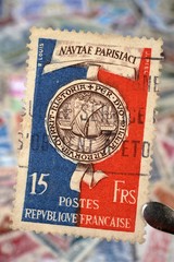 timbres - Bimillénaire de ParisNautae Parisiaci - Bimillénaire de Paris. Sceau de la corporation...
