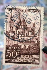 timbres - Caen - L'abbaye de St Etienne - Abbaye aux hommes - 50 francs - 1953 - philatélie France