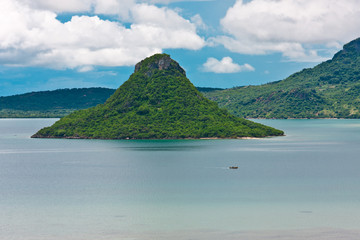 pain de sucre, baie de Diego-Suarez, Madagascar