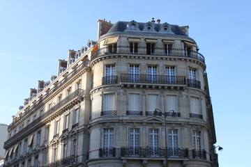 Obraz na płótnie Canvas Immeuble du quartier de l'Elysée à Paris