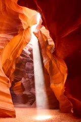 Fototapeten Antilope Sonnenstrahl im Upper Antelope Canyon, Arizona, USA  © Oleksandr Dibrova