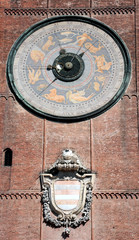 particolare del torrazzo