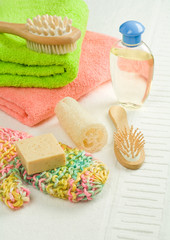 composition of bath accesories