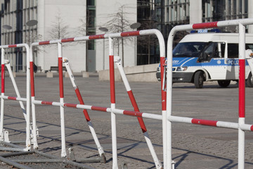 Fototapeta na wymiar Polizeigitter