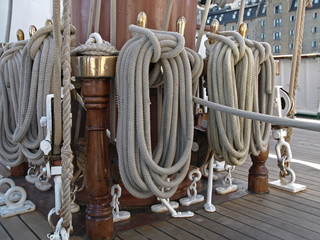 ship sail ropes