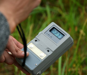 Measuring radiation level