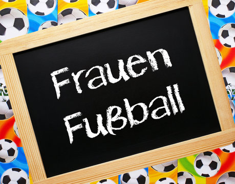 Frauen Fußball oder Frauenfußball