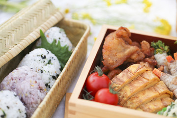 弁当 © kazoka303030