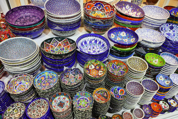 Classical Turkish ceramics on the market