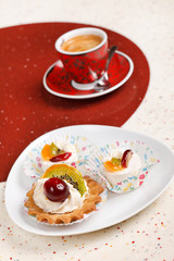 fruit cake with coffee