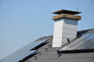 Dach mit Solaranlage