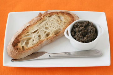 tapenade with bread