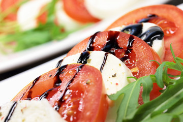 Tomaten mit Mozzarella