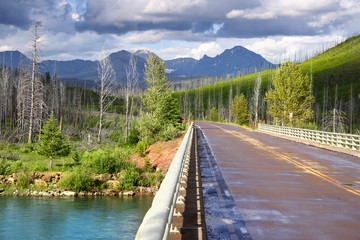 Scenic drive through glacier national park in Wyoming
