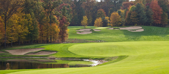 Golf Course in the Autumn - obrazy, fototapety, plakaty