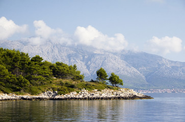 Krajobraz morski Adriatyku. Rejs po Chorwacji.