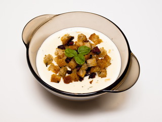 zupa serowa z grzankami