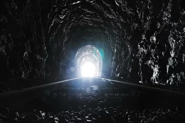 Abwaschbare Tapeten Tunnel Tunnel-Endlicht