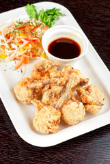 Fried chicken wings