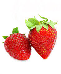 Fresas sobre fondo blanco.