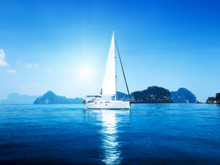 Fototapeta premium yacht and blue water ocean