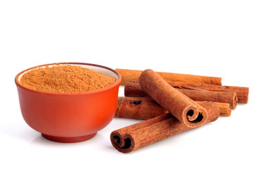 Cannele en poudre et en bâtons