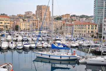 Il porto di Savona