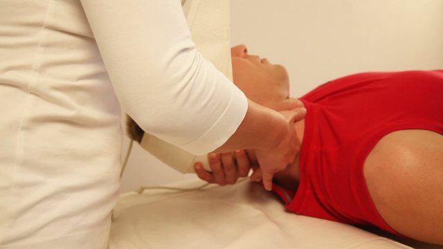 Patient bei der Physiotherapie
