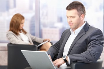 Obraz premium Businesspeople during conference break