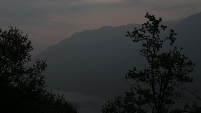 B&auml;ume Berge See Aufhellen
