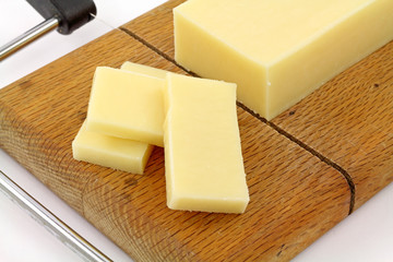 Close View Reduced Fat Sharp Cheddar Cheese