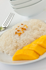 Thai dessert sweet sticky rice with mango