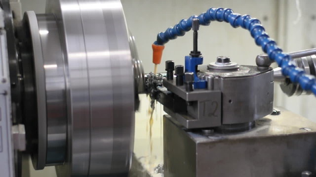 turning center cnc // CNC Drehmaschine Metallverarbeitungsprozes