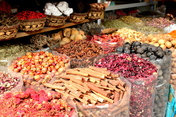 Fototapeta premium Gewürzmarkt in Dubai