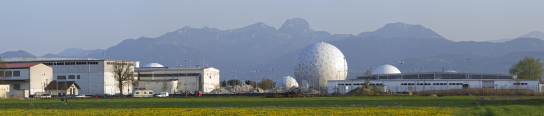 Obraz premium abhörstation in oberbayern