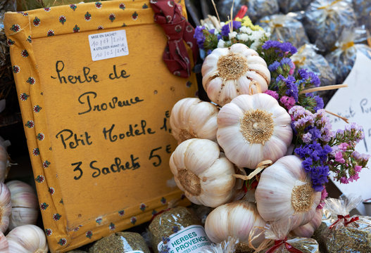 Provence garlic and spices