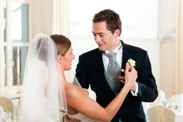Bride and groom dancing the first dance