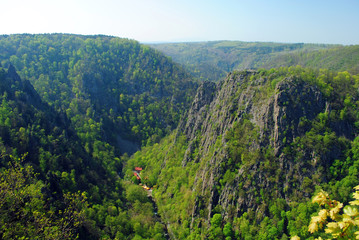 Blick auf Roßtrappe und Bodetal