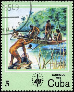 CUBA - CIRCA 1985 Net and spear fishing