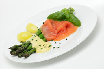 Grüner Spargel,Räucherlachs, Sauce Hollandaise