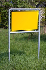 Straßenschild Ortseingang (blanko)