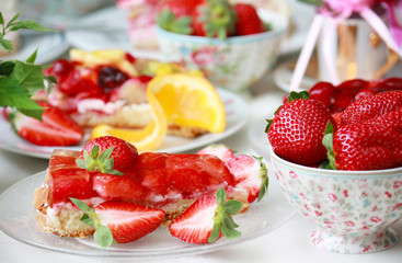 frischer Erdbeerkuchen